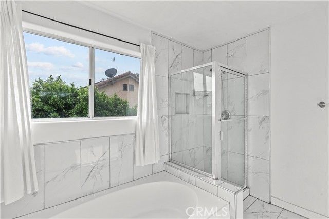 9400 Burnet 103, North Hills (los Angeles), CA 91343