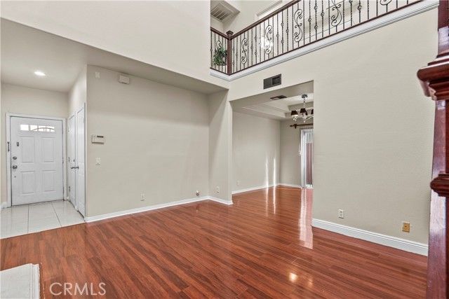 9400 Burnet 103, North Hills (los Angeles), CA 91343