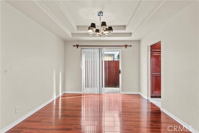 9400 Burnet 103, North Hills (los Angeles), CA 91343