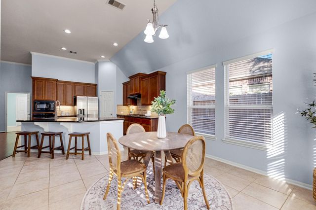 1124 Haye Road, Friendswood, TX 77546