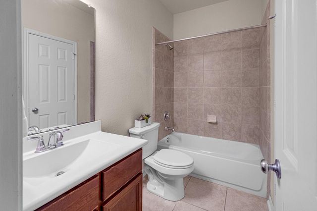 1124 Haye Road, Friendswood, TX 77546