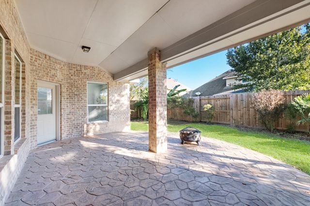 1124 Haye Road, Friendswood, TX 77546