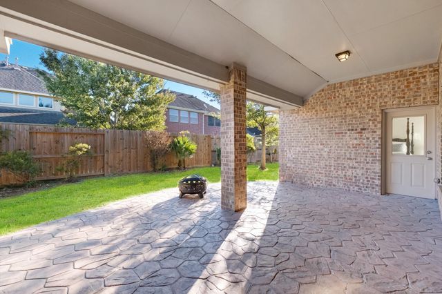 1124 Haye Road, Friendswood, TX 77546
