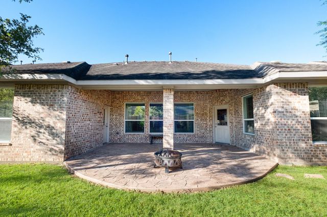 1124 Haye Road, Friendswood, TX 77546