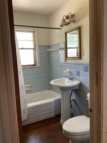 4701 N MacArthur Boulevard, Warr Acres, OK 73122