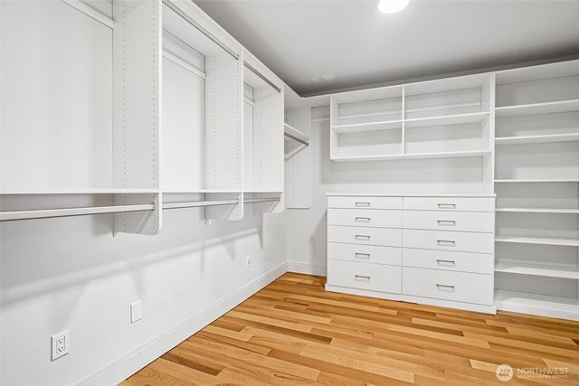 3319 W ELMORE Street, Seattle, WA 98199