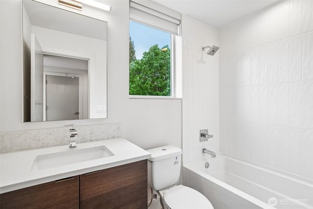 3319 W ELMORE Street, Seattle, WA 98199