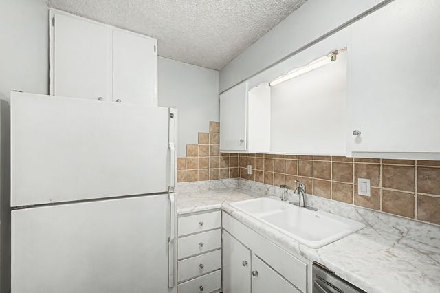 110 Bellevue Rd Apt 30, Nashville, TN 37221