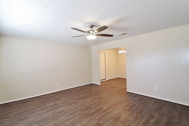 610 Overlook Drive, Midlothian, TX 76065