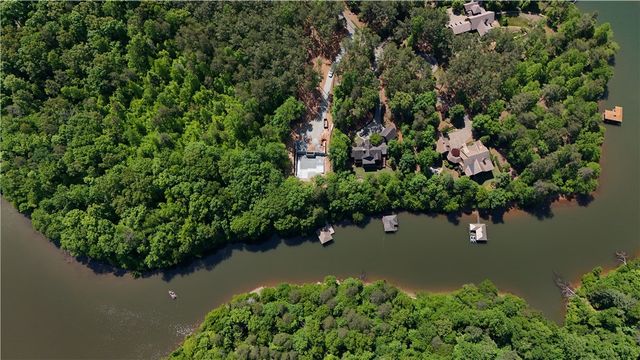 300 Crooked Rock Lane, Sunset, SC 29685