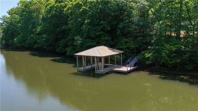 300 Crooked Rock Lane, Sunset, SC 29685