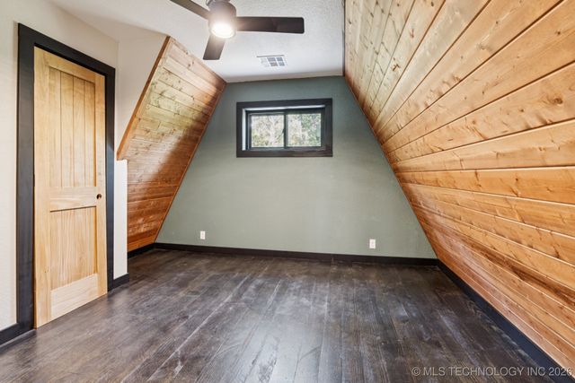 800 Kiawa Road, Eucha, OK 74346