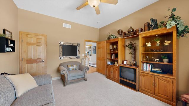 4063 Autumn Lake Court SW, Rochester, MN 55902