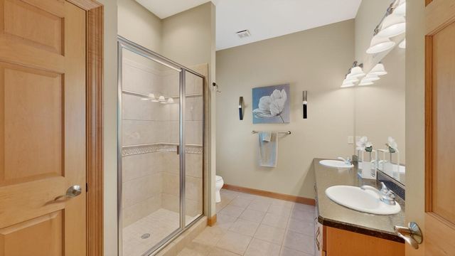 4063 Autumn Lake Court SW, Rochester, MN 55902