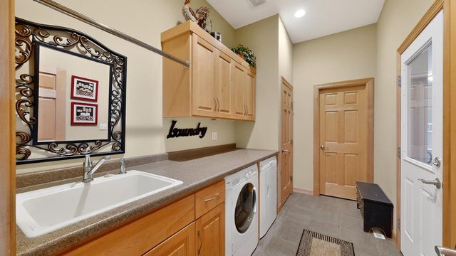 4063 Autumn Lake Court SW, Rochester, MN 55902