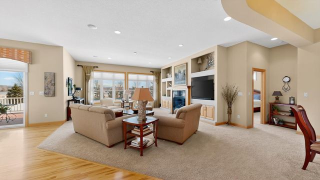 4063 Autumn Lake Court SW, Rochester, MN 55902