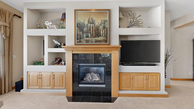 4063 Autumn Lake Court SW, Rochester, MN 55902