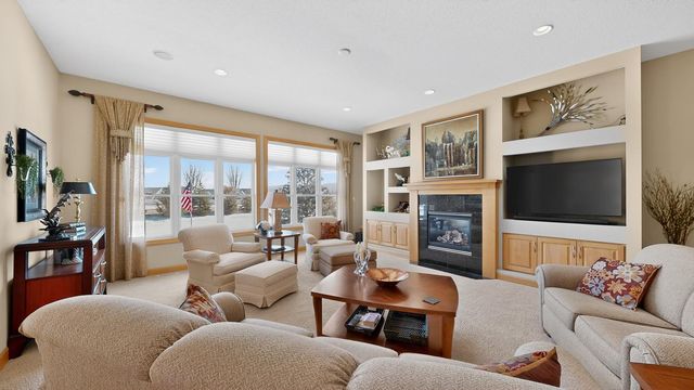 4063 Autumn Lake Court SW, Rochester, MN 55902