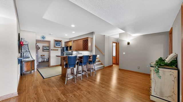 4063 Autumn Lake Court SW, Rochester, MN 55902