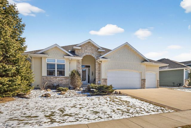 4063 Autumn Lake Court SW, Rochester, MN 55902