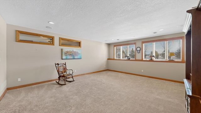 4063 Autumn Lake Court SW, Rochester, MN 55902