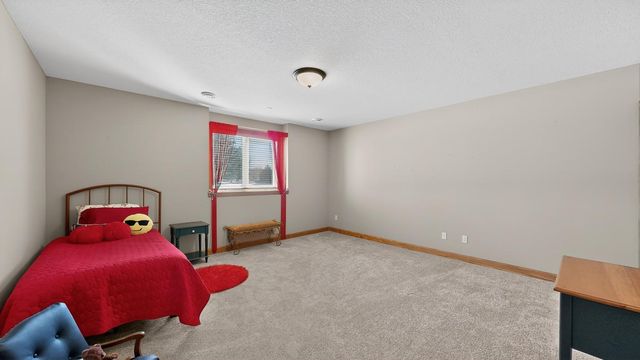 4063 Autumn Lake Court SW, Rochester, MN 55902