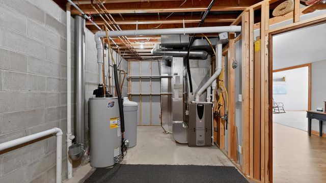 4063 Autumn Lake Court SW, Rochester, MN 55902