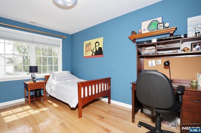 70 Ridge Road, Glen Rock, NJ 07452