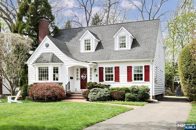 70 Ridge Road, Glen Rock, NJ 07452