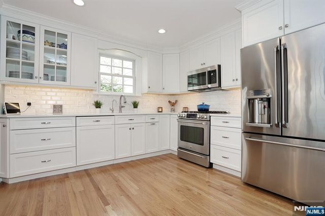 70 Ridge Road, Glen Rock, NJ 07452