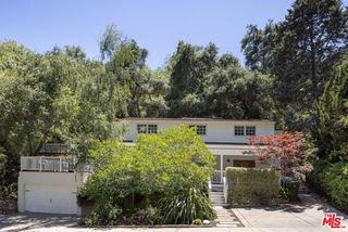 2425 Laurel Pass / Bypass, Los Angeles, CA 90046