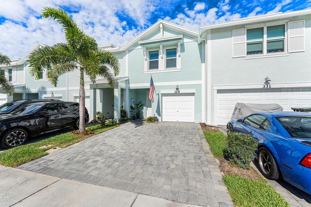 329 SE Halifax Lane, Stuart, FL 34994