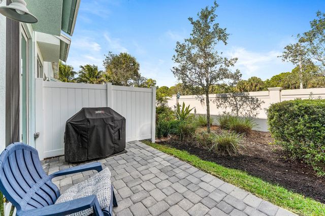 329 SE Halifax Lane, Stuart, FL 34994