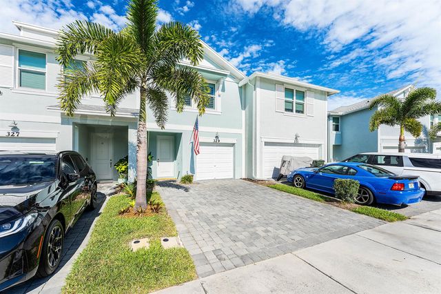 329 SE Halifax Lane, Stuart, FL 34994