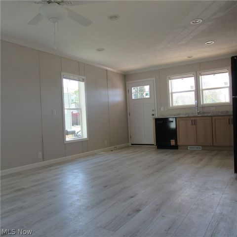 3785 S Main Street A14, Green, OH 44319