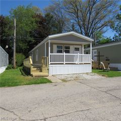 3785 S Main Street A14, Green, OH 44319