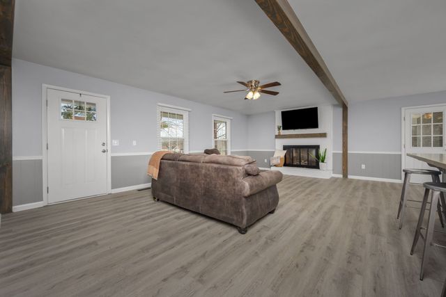 392 Adams Rd, Shelbyville, TN 37160