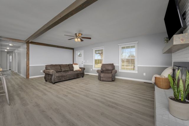 392 Adams Rd, Shelbyville, TN 37160