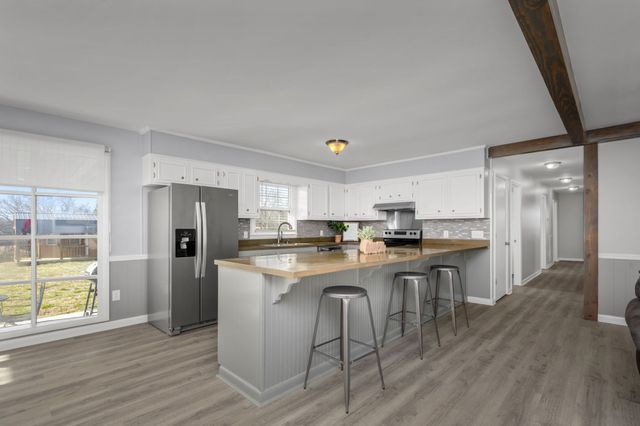 392 Adams Rd, Shelbyville, TN 37160