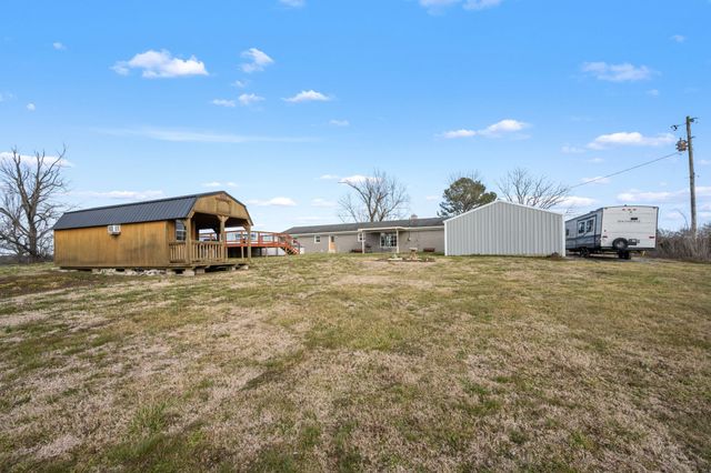 392 Adams Rd, Shelbyville, TN 37160