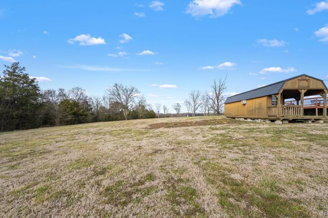 392 Adams Rd, Shelbyville, TN 37160