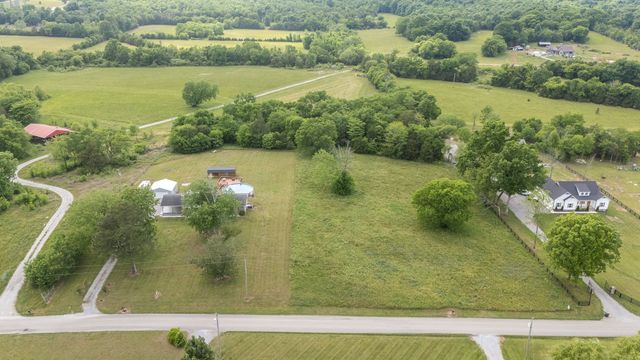 392 Adams Rd, Shelbyville, TN 37160