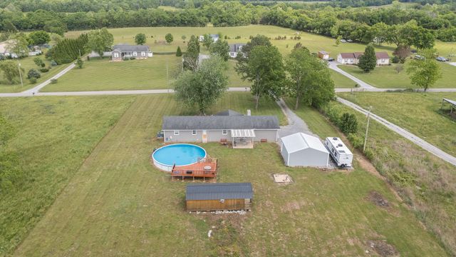 392 Adams Rd, Shelbyville, TN 37160