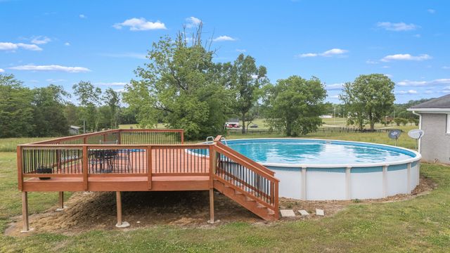 392 Adams Rd, Shelbyville, TN 37160