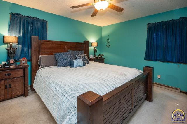 2510 SE Alexander DR, Topeka, KS 66605