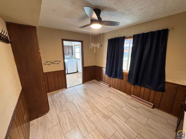 2510 SE Alexander DR, Topeka, KS 66605