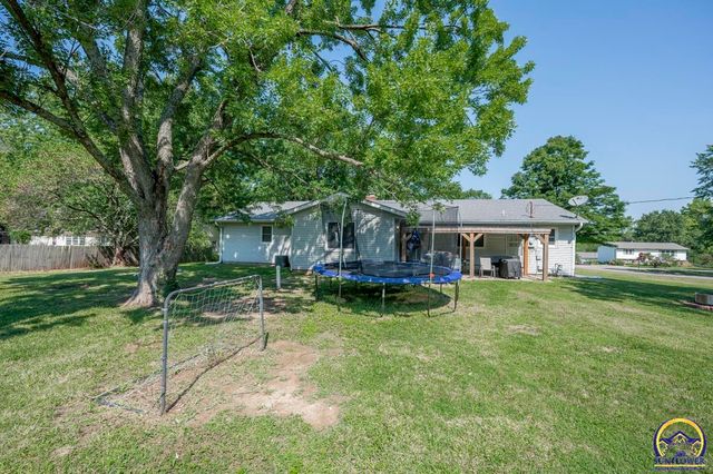 2510 SE Alexander DR, Topeka, KS 66605