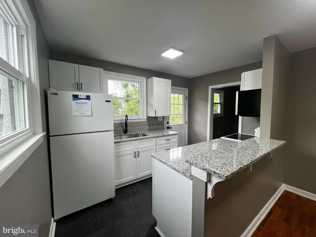 265 OPEQUON AVE, Winchester, VA 22601