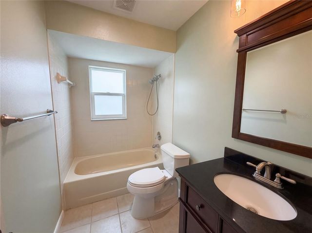 1415 SANDALWOOD DRIVE, Plant City, FL 33563