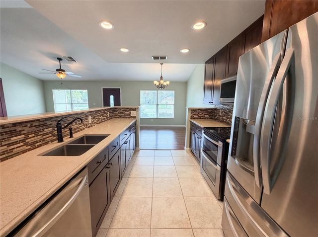 1415 SANDALWOOD DRIVE, Plant City, FL 33563